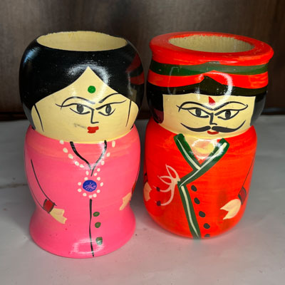 Raja-Rani-pen-stand-pair