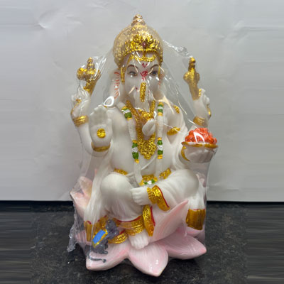 White-Ganapathi_
