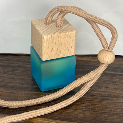 Car-square-hanging-perfume_