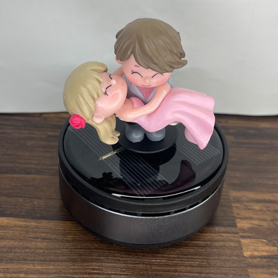 Couple-solar-perfume_